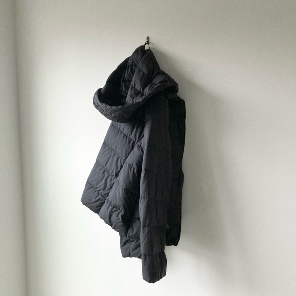 Uniqlo Black Puffer Jacket - Picture 4 of 14